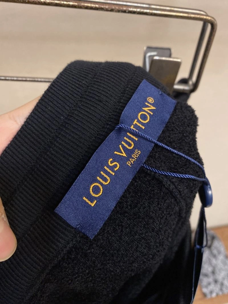 UrbanChic Louis Vuitton T-Shirts 134600