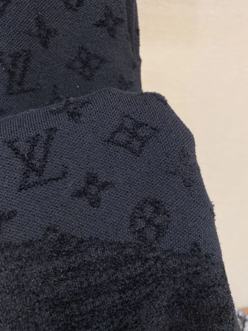 UrbanChic Louis Vuitton T-Shirts 134600