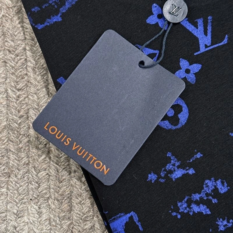 EyeCatching Louis Vuitton T-Shirts 134602