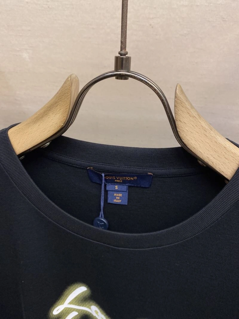 Louis Vuitton T-Shirts MultiPurpose 134609