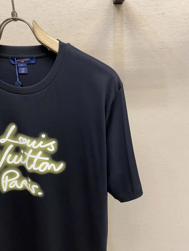 Louis Vuitton T-Shirts MultiPurpose 134609