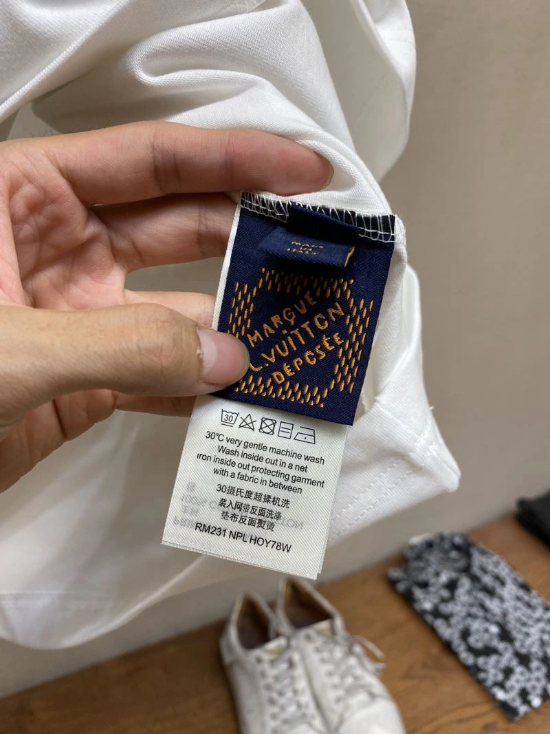 Louis Vuitton T-Shirts HighPerformance 134605