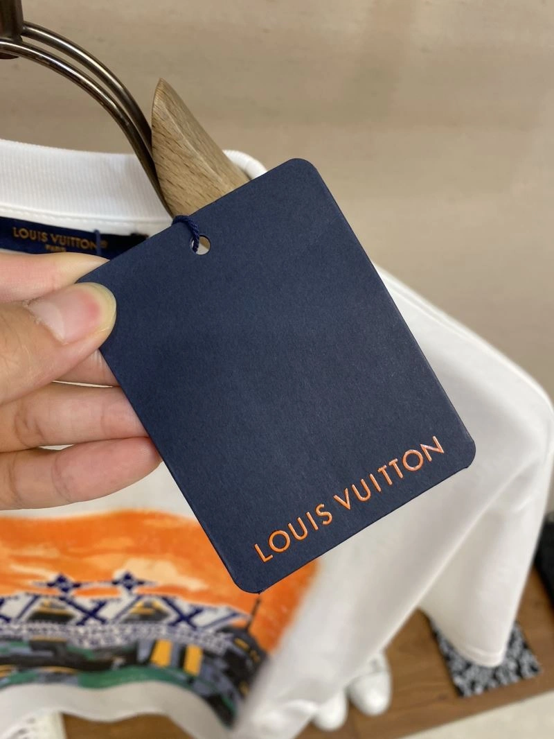 Louis Vuitton T-Shirts HighPerformance 134605