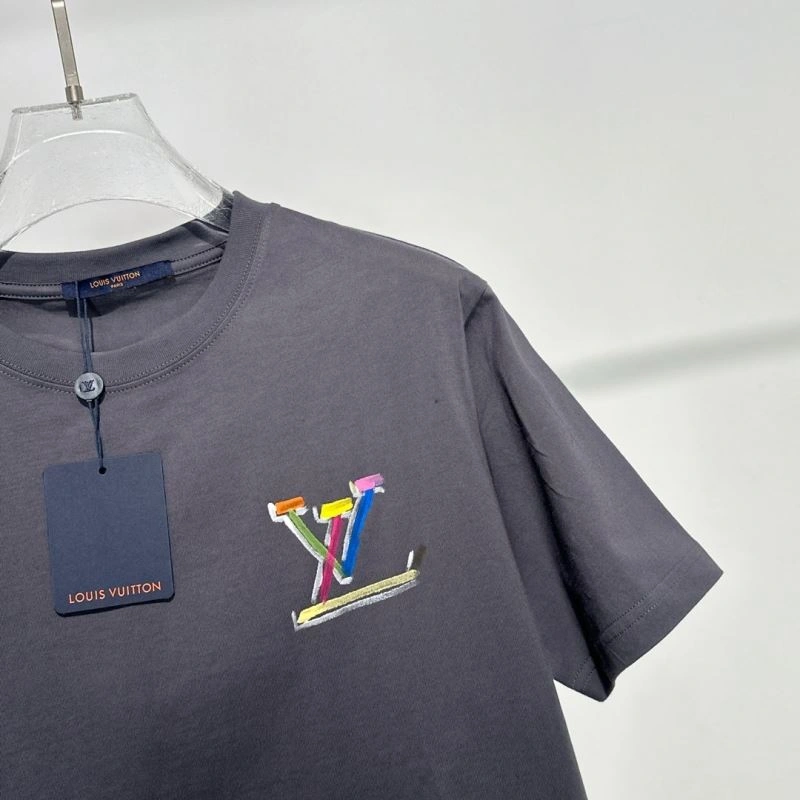 Louis Vuitton T-Shirts Sophisticated 134625