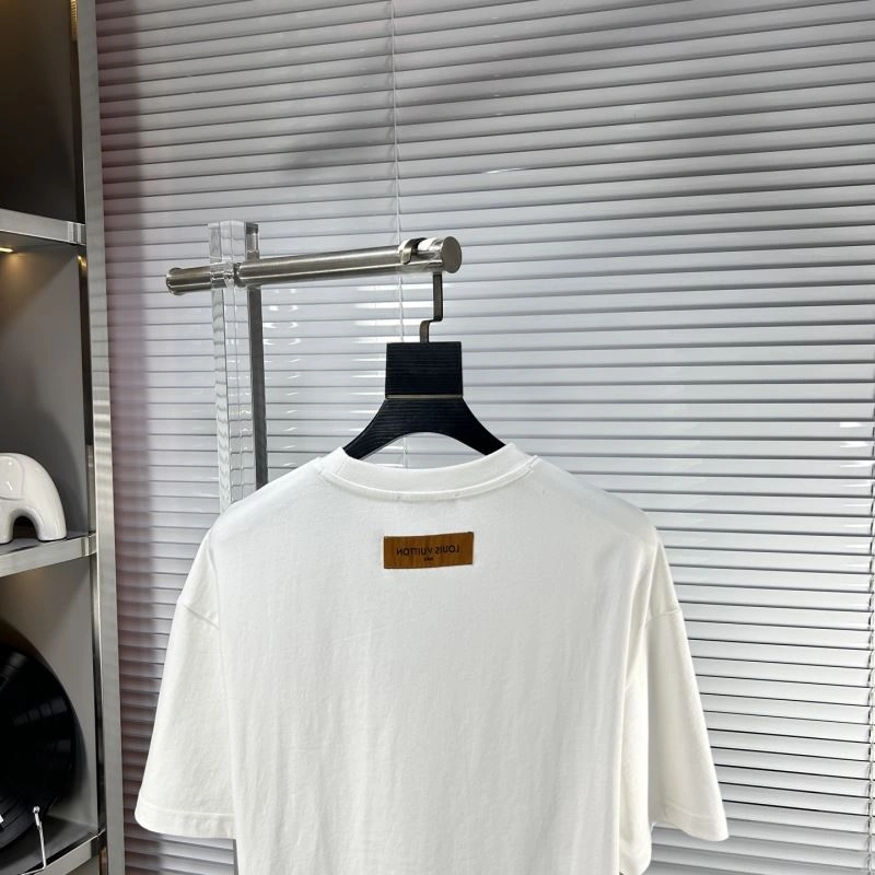 HighQuality Louis Vuitton T-Shirts 134598