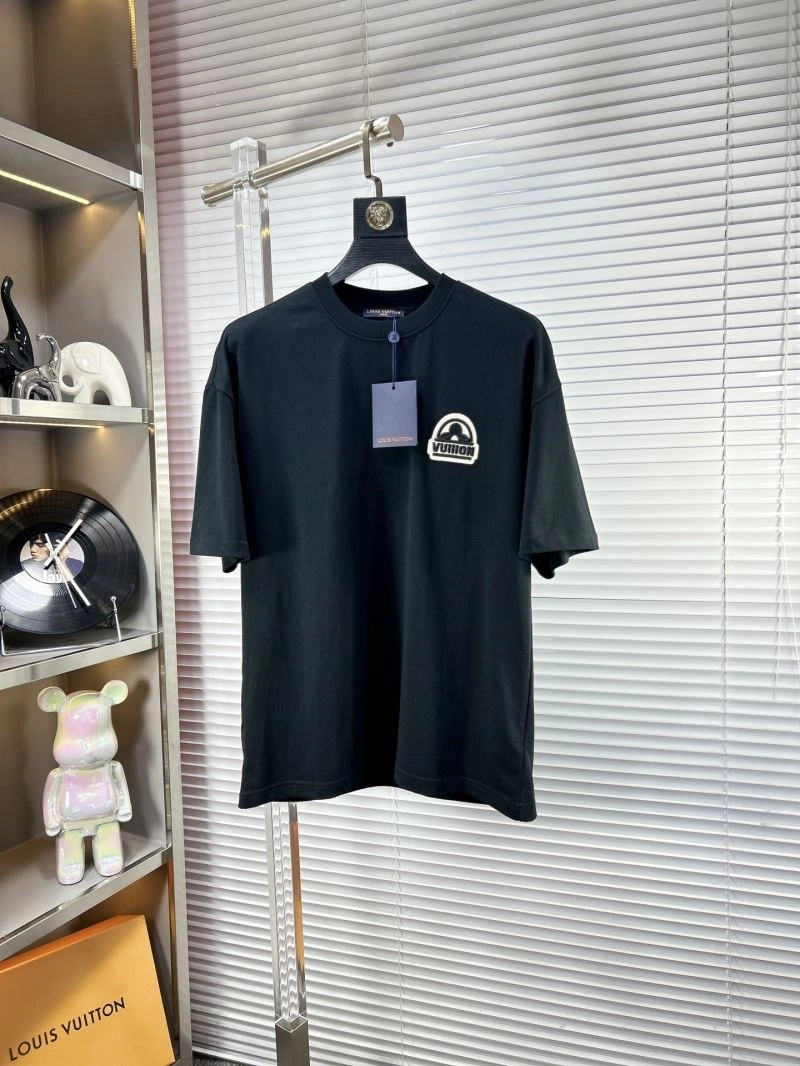 Louis Vuitton T-Shirts Sporty 134617