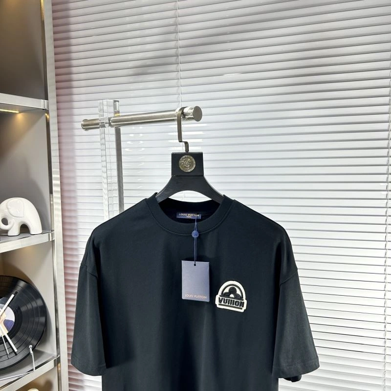 Louis Vuitton T-Shirts Sporty 134617