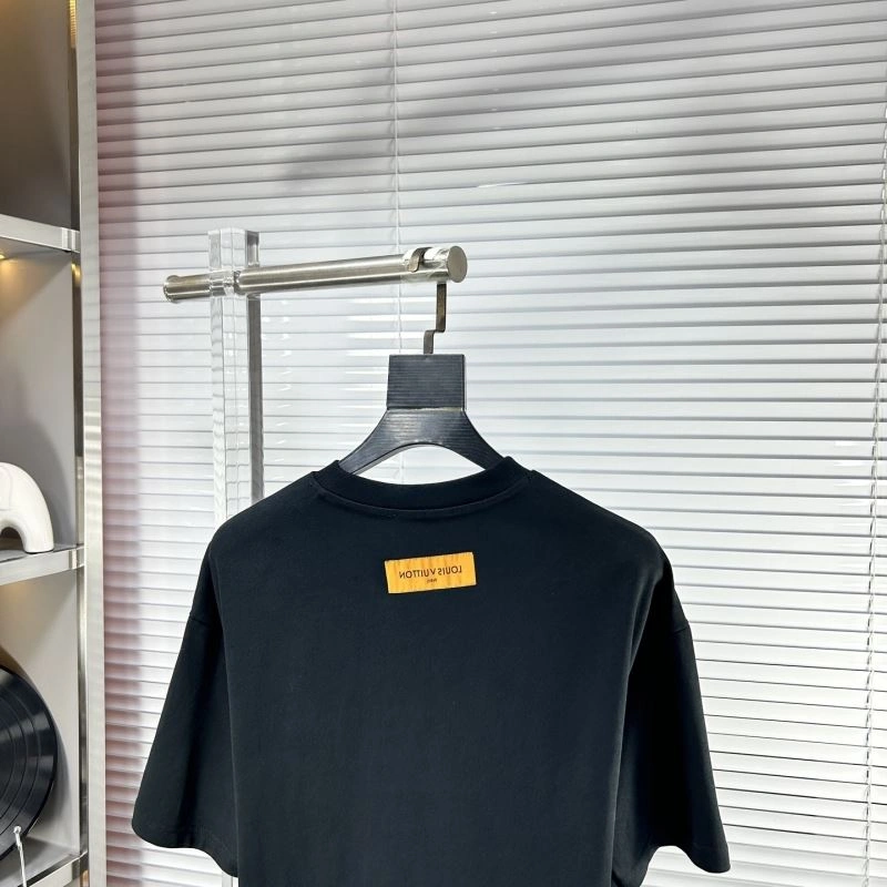 Louis Vuitton T-Shirts Sporty 134617
