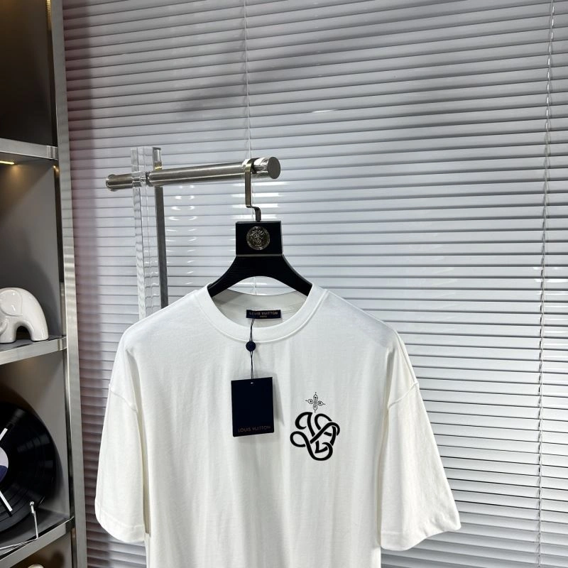 Louis Vuitton T-Shirts Youthful 134603