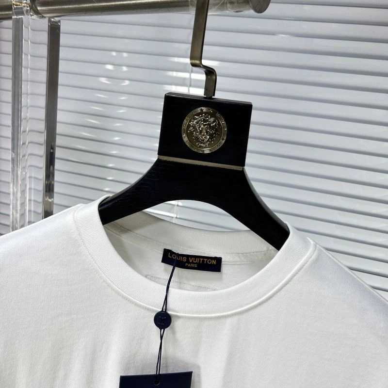 Louis Vuitton T-Shirts Youthful 134603