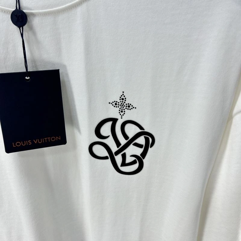 Louis Vuitton T-Shirts Youthful 134603