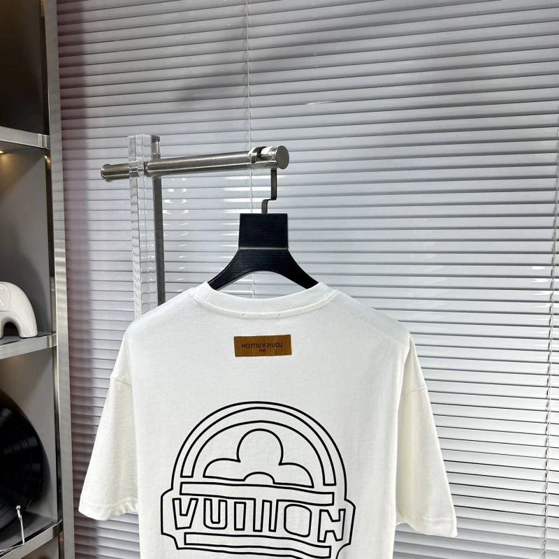 Louis Vuitton T-Shirts Youthful 134603