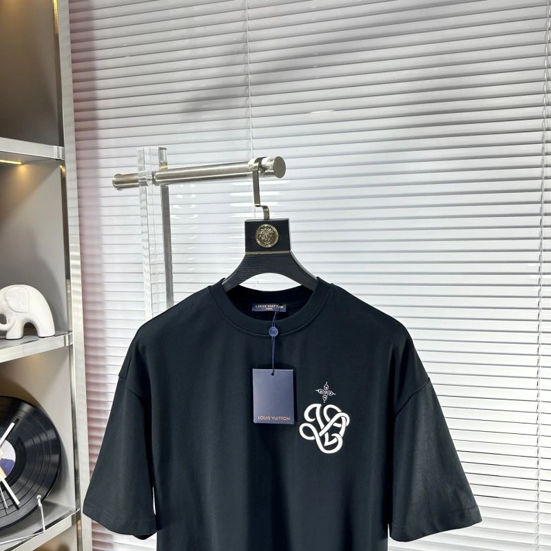 Louis Vuitton T-Shirts Effortless 134619