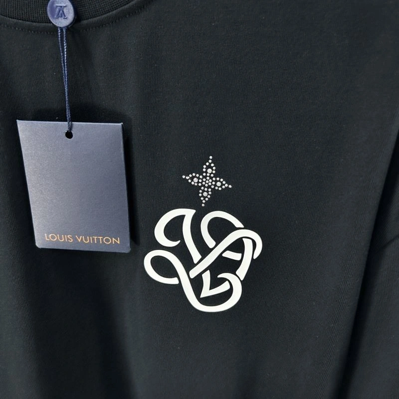 Louis Vuitton T-Shirts Effortless 134619