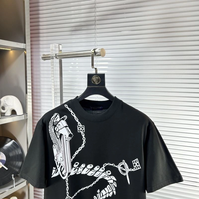 WaterResistant Louis Vuitton T-Shirts 134597
