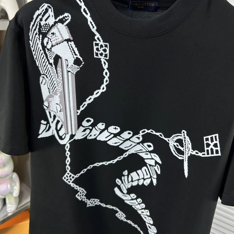 WaterResistant Louis Vuitton T-Shirts 134597