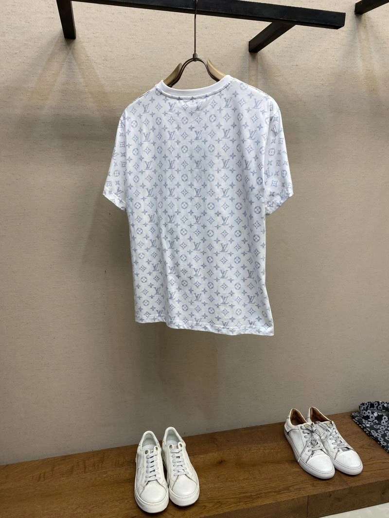 Louis Vuitton T-Shirts UrbanChic 134594