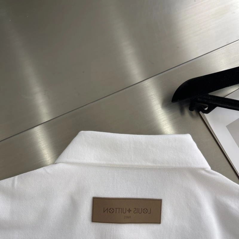 EyeCatching Louis Vuitton T-Shirts 134596