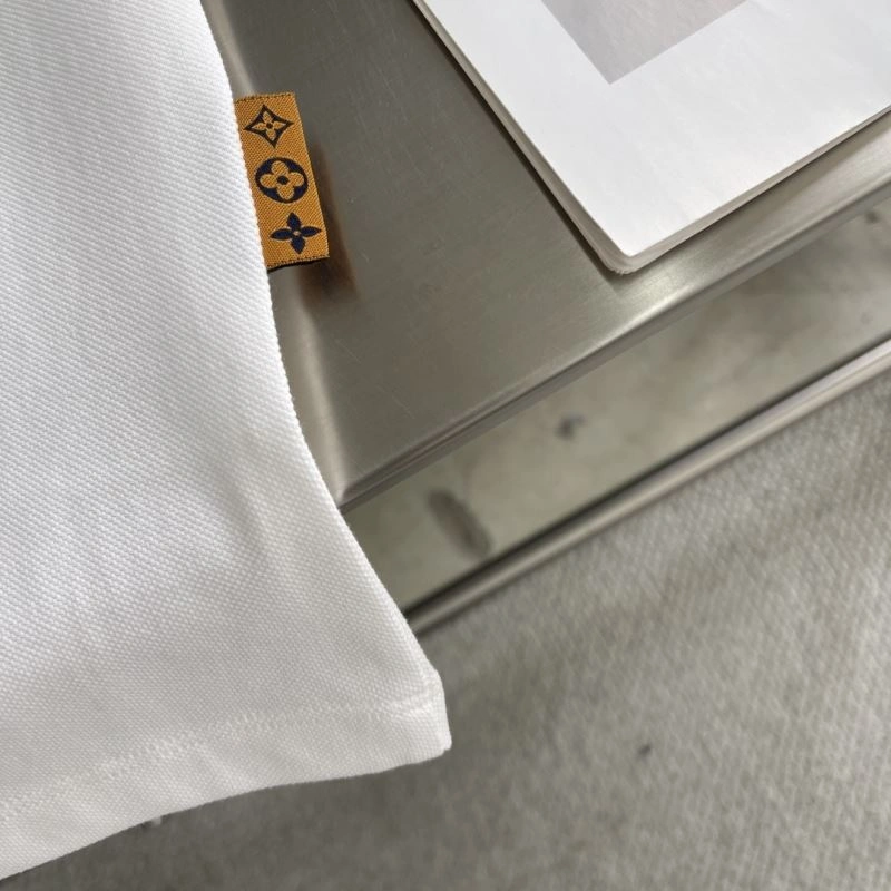 EyeCatching Louis Vuitton T-Shirts 134596