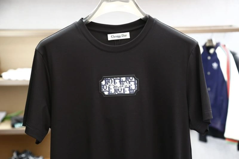 NewStyle Louis Vuitton T-Shirts 134590