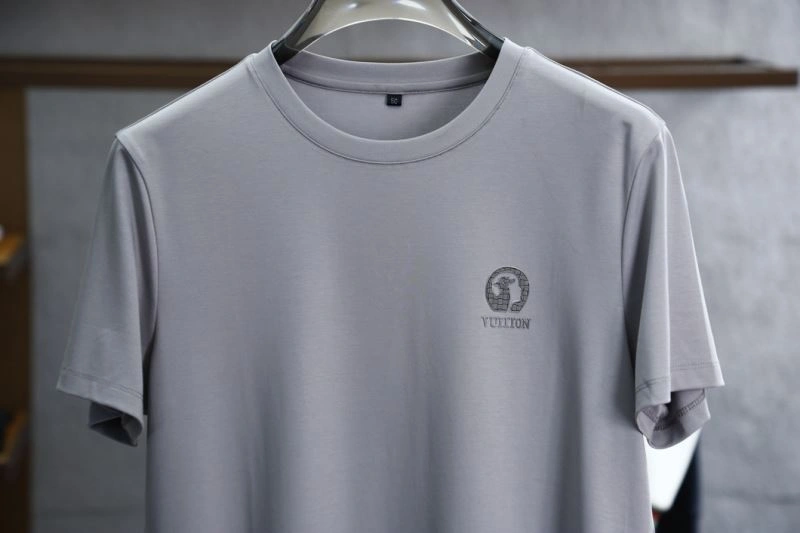 Louis Vuitton T-Shirts TimelessDesign 134585