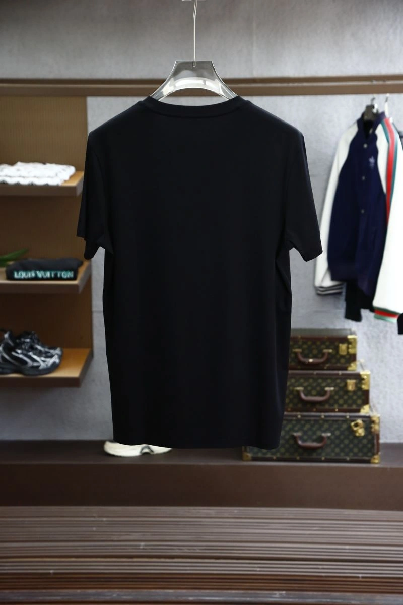 Louis Vuitton T-Shirts TimelessDesign 134585