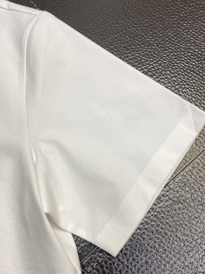 Unisex Louis Vuitton T-Shirts 134576