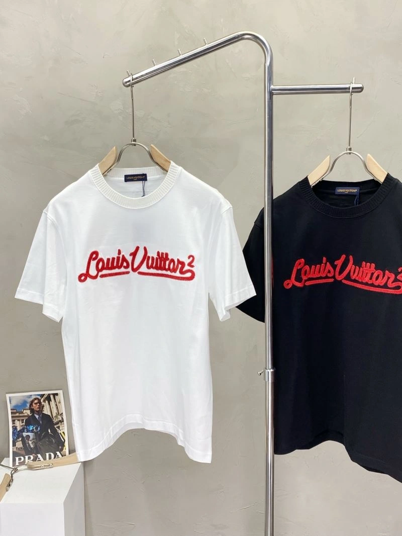 Louis Vuitton T-Shirts Sporty 134578