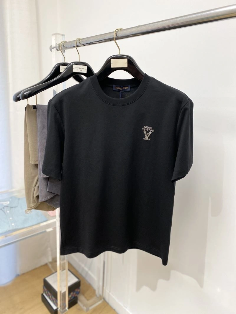 Attractive Louis Vuitton T-Shirts 134571