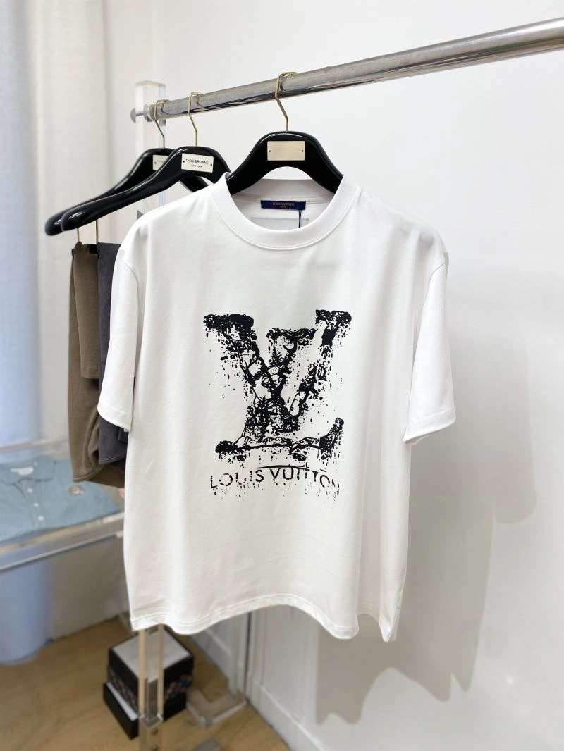 Louis Vuitton T-Shirts Popular 134558