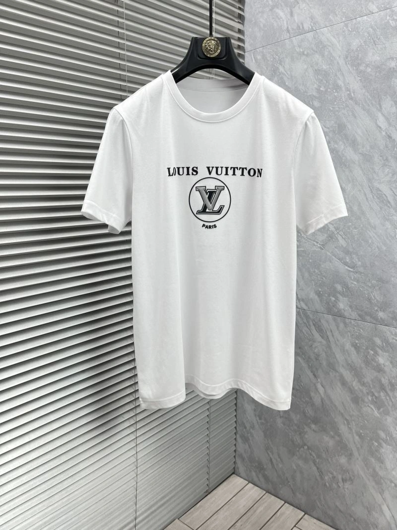 Sustainable Louis Vuitton T-Shirts 134582