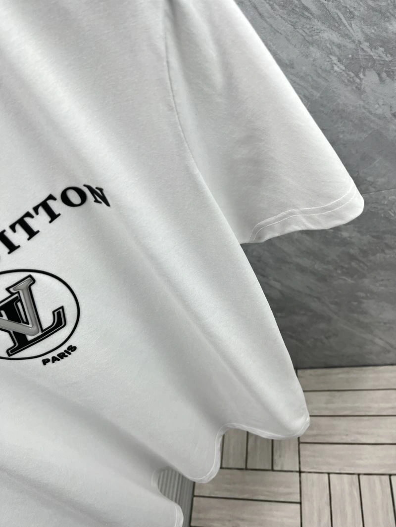 Sustainable Louis Vuitton T-Shirts 134582