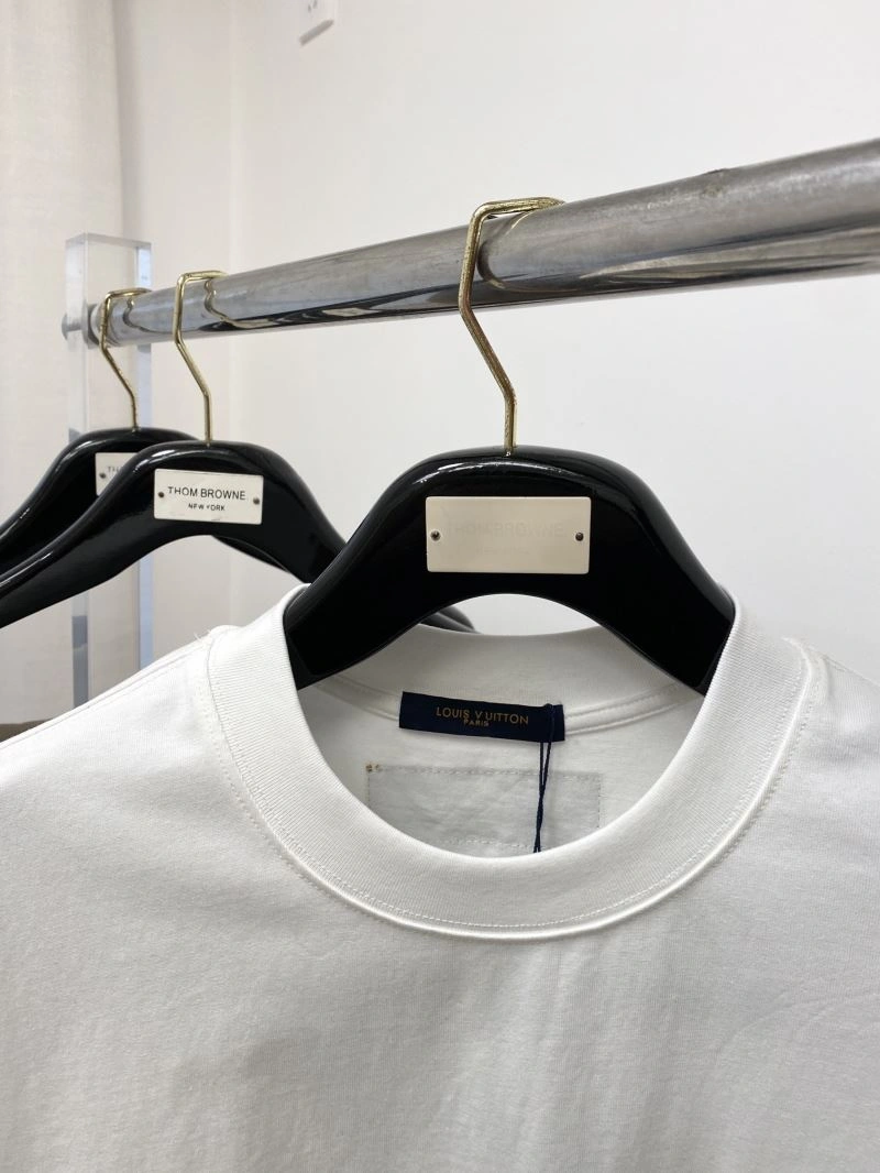 Affordable Louis Vuitton T-Shirts 134570