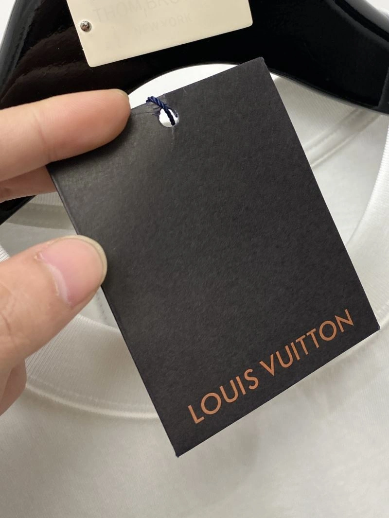 Affordable Louis Vuitton T-Shirts 134570