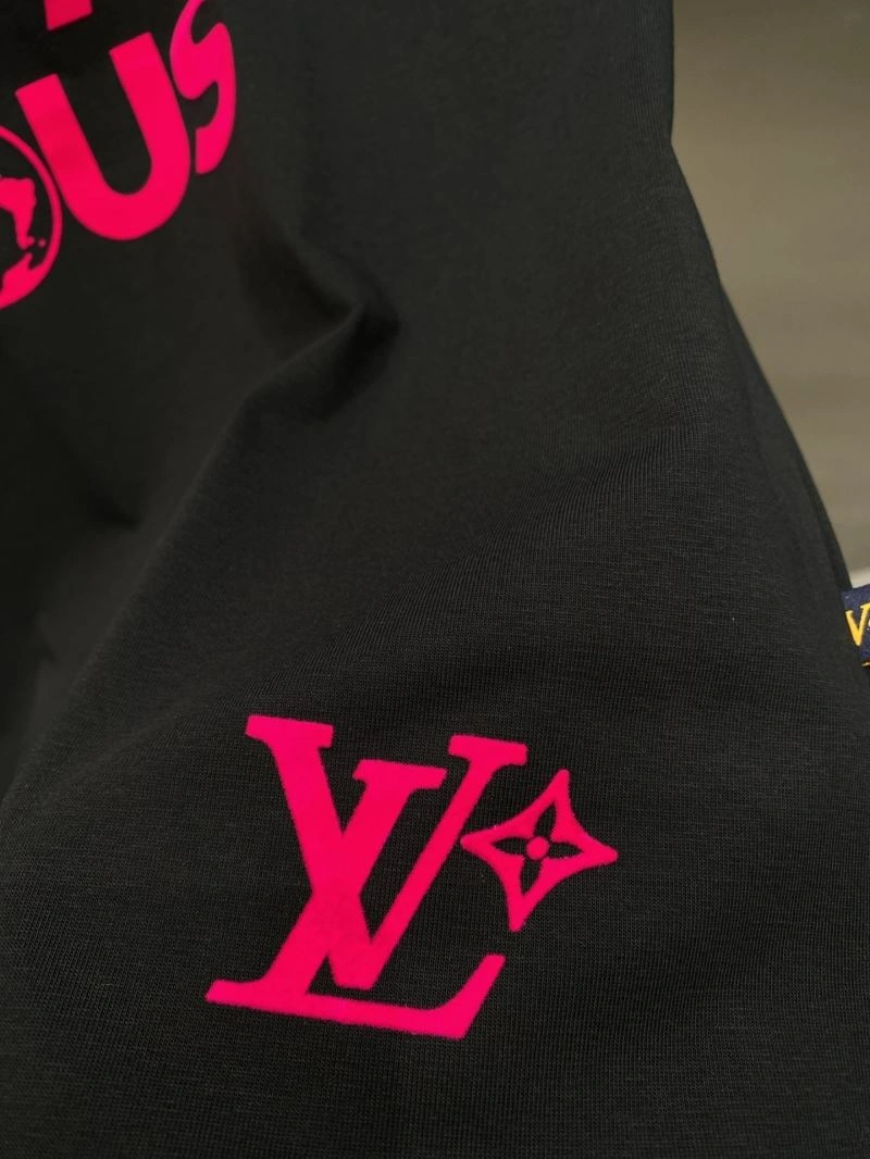 WeatherProof Louis Vuitton T-Shirts 134569