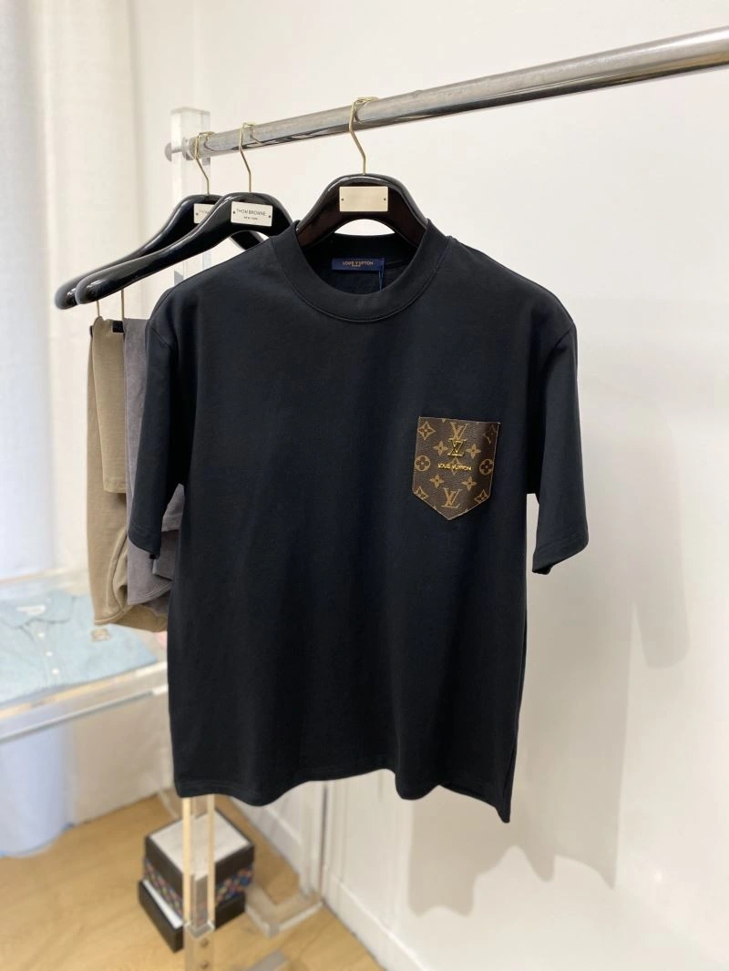 Louis Vuitton T-Shirts FashionForward 134565