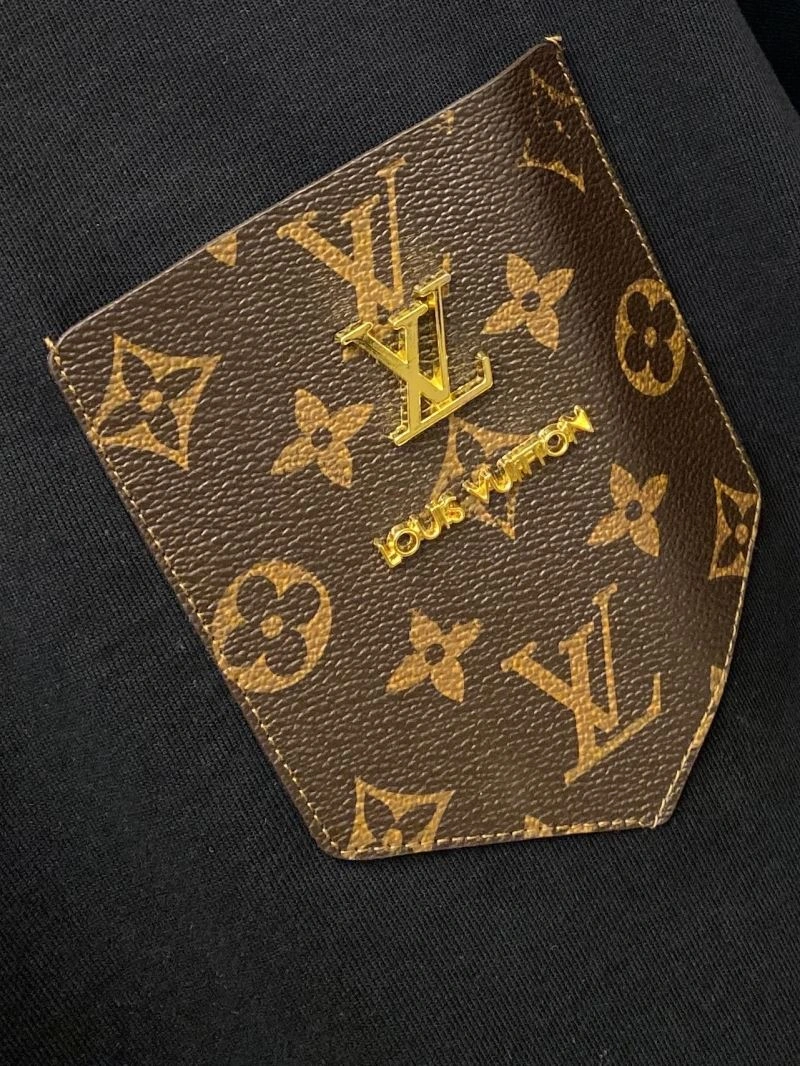 Louis Vuitton T-Shirts FashionForward 134565