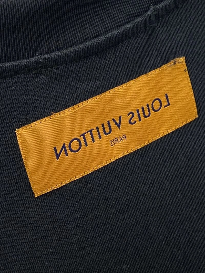 Louis Vuitton T-Shirts FashionForward 134565