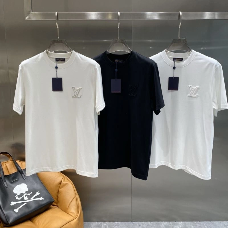 Refined Louis Vuitton T-Shirts 134556