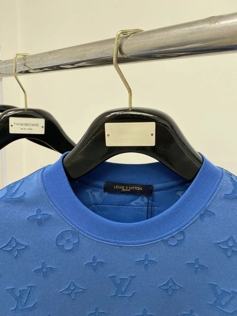 ModernLook Louis Vuitton T-Shirts 134579