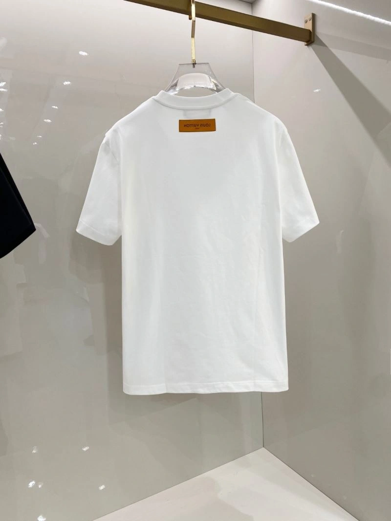 Resilient Louis Vuitton T-Shirts 134555