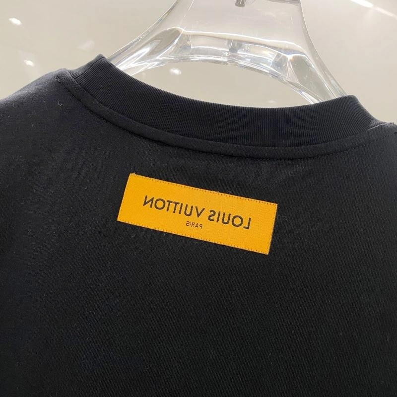 Louis Vuitton T-Shirts ModernLook 134581