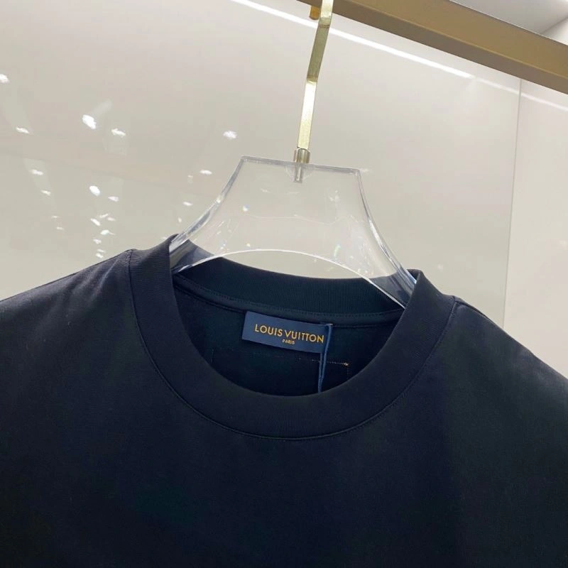 Louis Vuitton T-Shirts ModernLook 134581