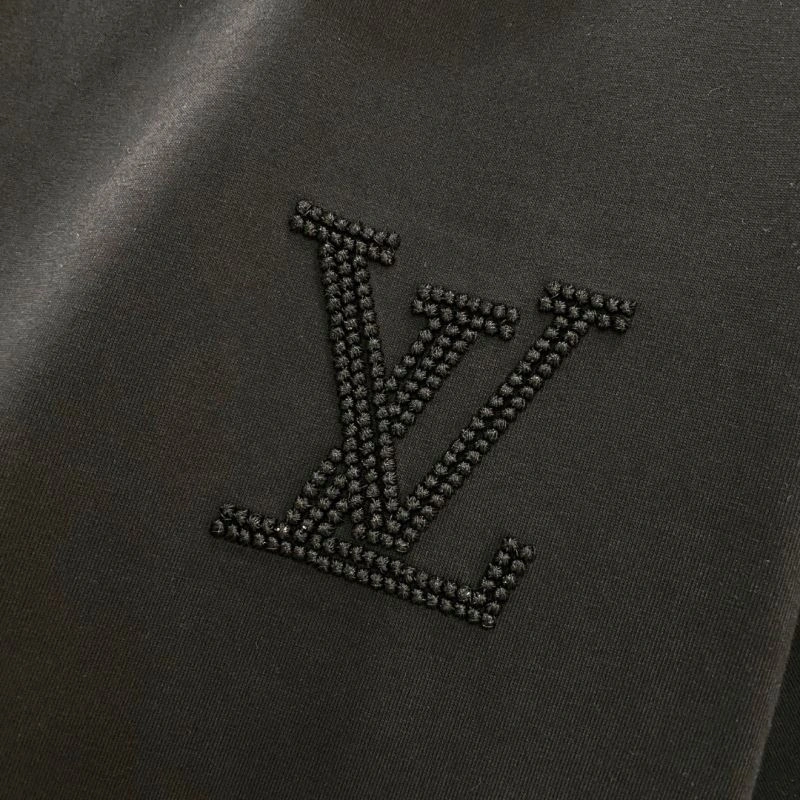 Louis Vuitton T-Shirts ModernLook 134581