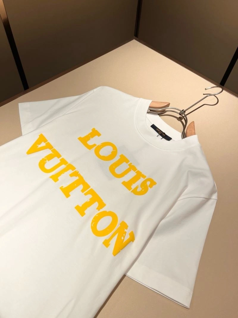 Trendsetting Louis Vuitton T-Shirts 134551