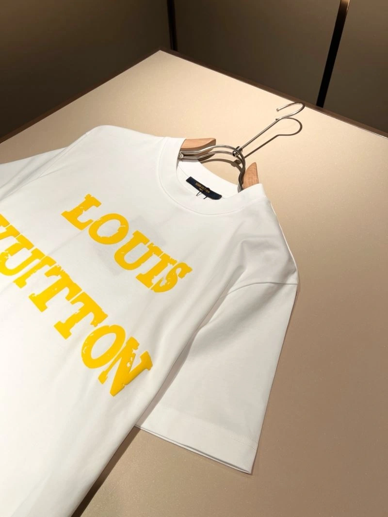 Trendsetting Louis Vuitton T-Shirts 134551