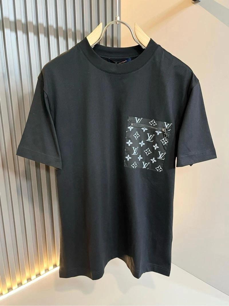 Cozy Louis Vuitton T-Shirts 134552