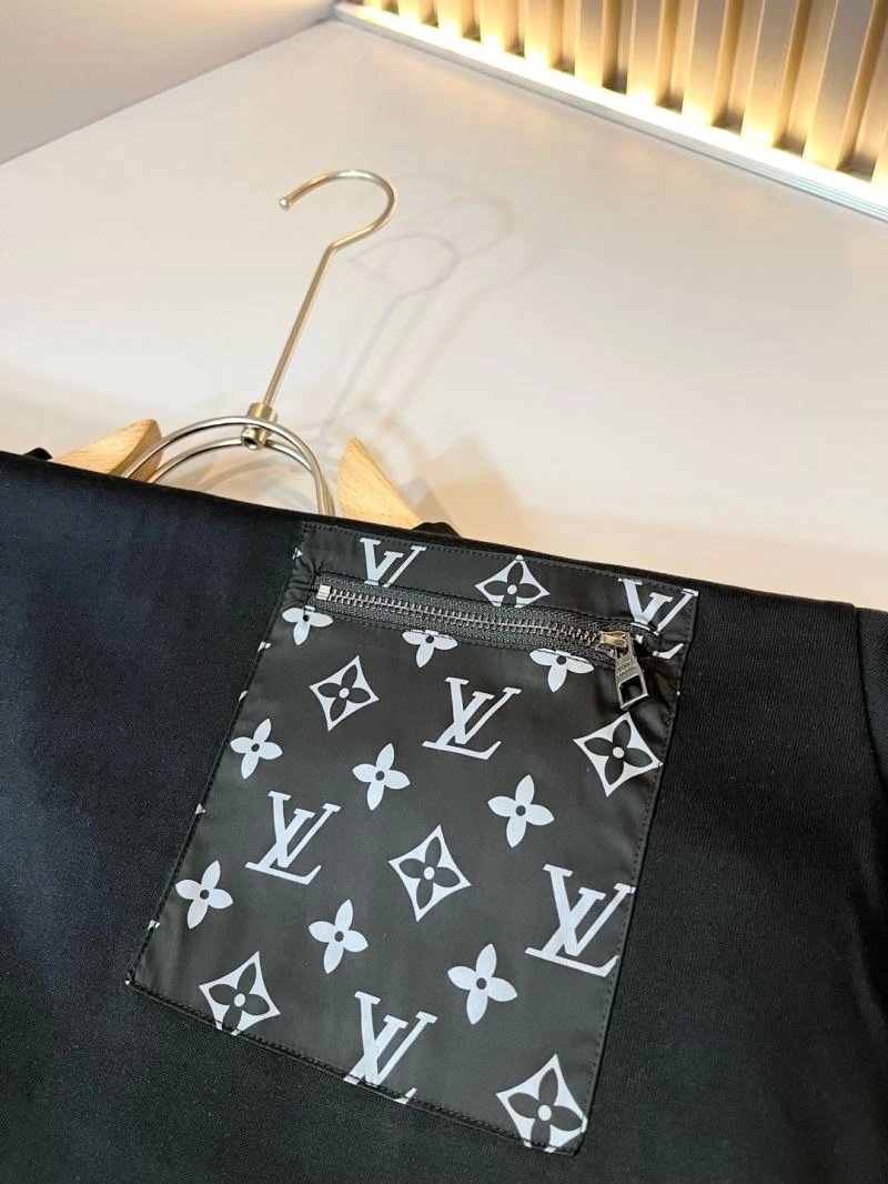 Cozy Louis Vuitton T-Shirts 134552