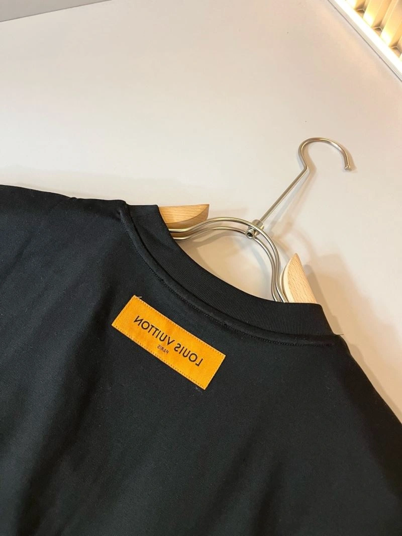Cozy Louis Vuitton T-Shirts 134552
