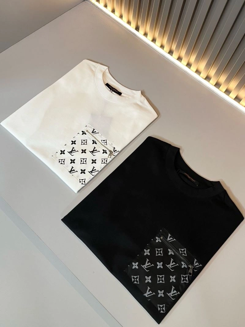 Louis Vuitton T-Shirts Functional 134554